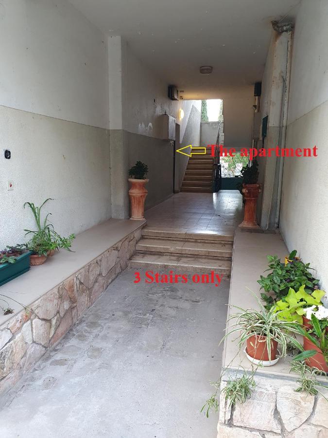 Апартаменти 3 Stairs Only To Cozy Flat On Hillel St Хайфа Екстер'єр фото